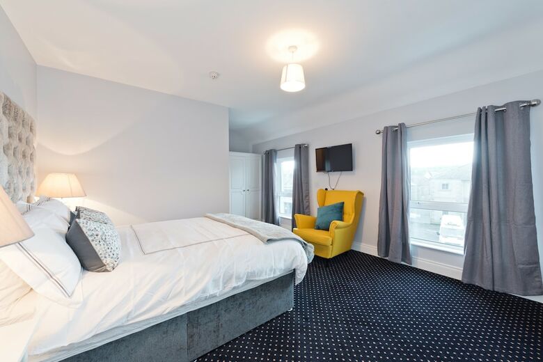 Hotel The Hatch Cavan