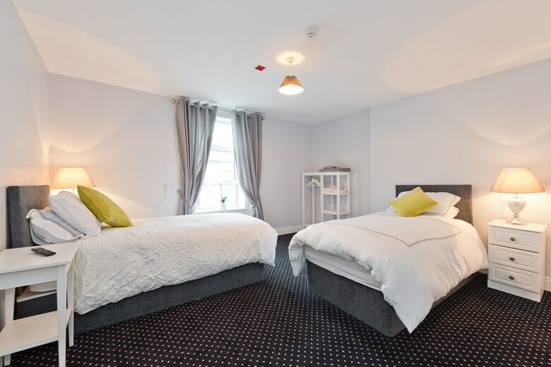 Hotel The Hatch Cavan