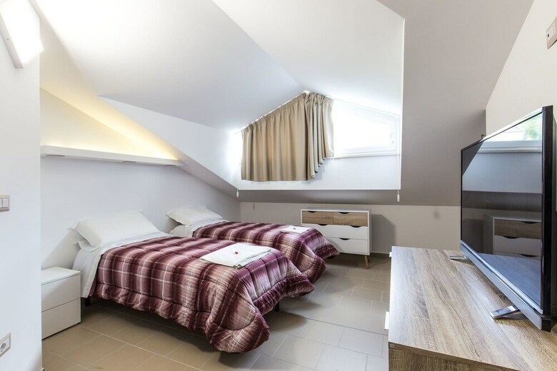 B&B Honey Spa