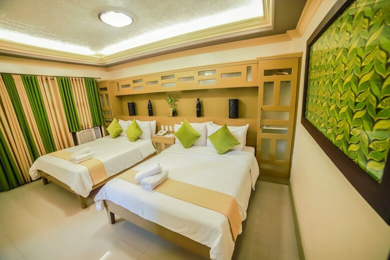 Villa Esmeralda Bryan's Resort Hotel And Restaurant