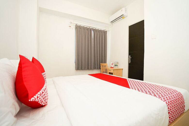 Hotel Oyo Flagship 910 Menara Rungkut Surabaya