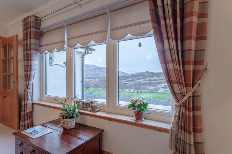 Bed & Breakfast Sgritheal View