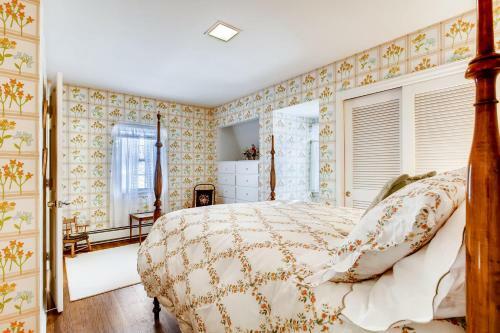 County Road Home 1761