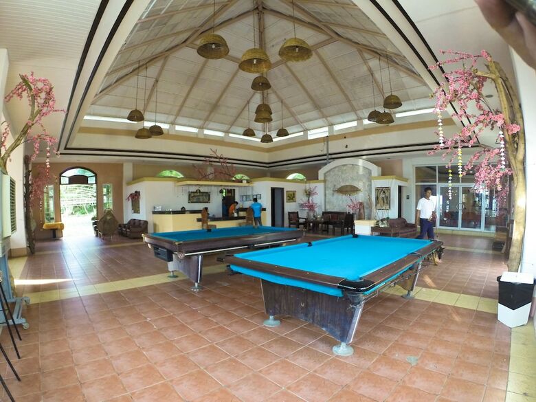 Hotel Pangil Beach Resort