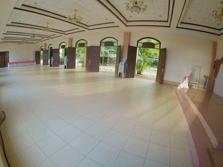 Hotel Pangil Beach Resort