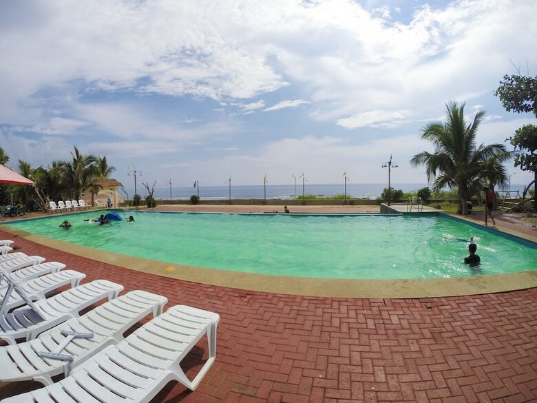 Hotel Pangil Beach Resort