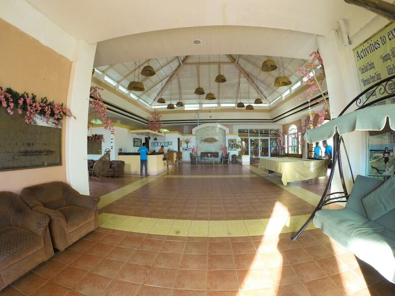 Hotel Pangil Beach Resort