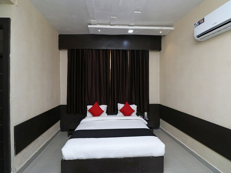 Hotel Capital O 30857 The Kd Resort