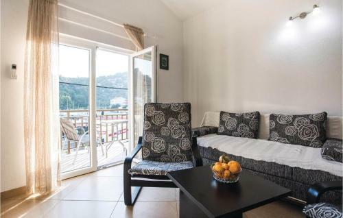 Two-bedroom Apartment In Blace