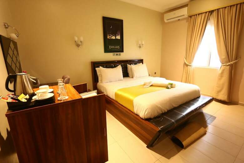 St Hotel Apartment