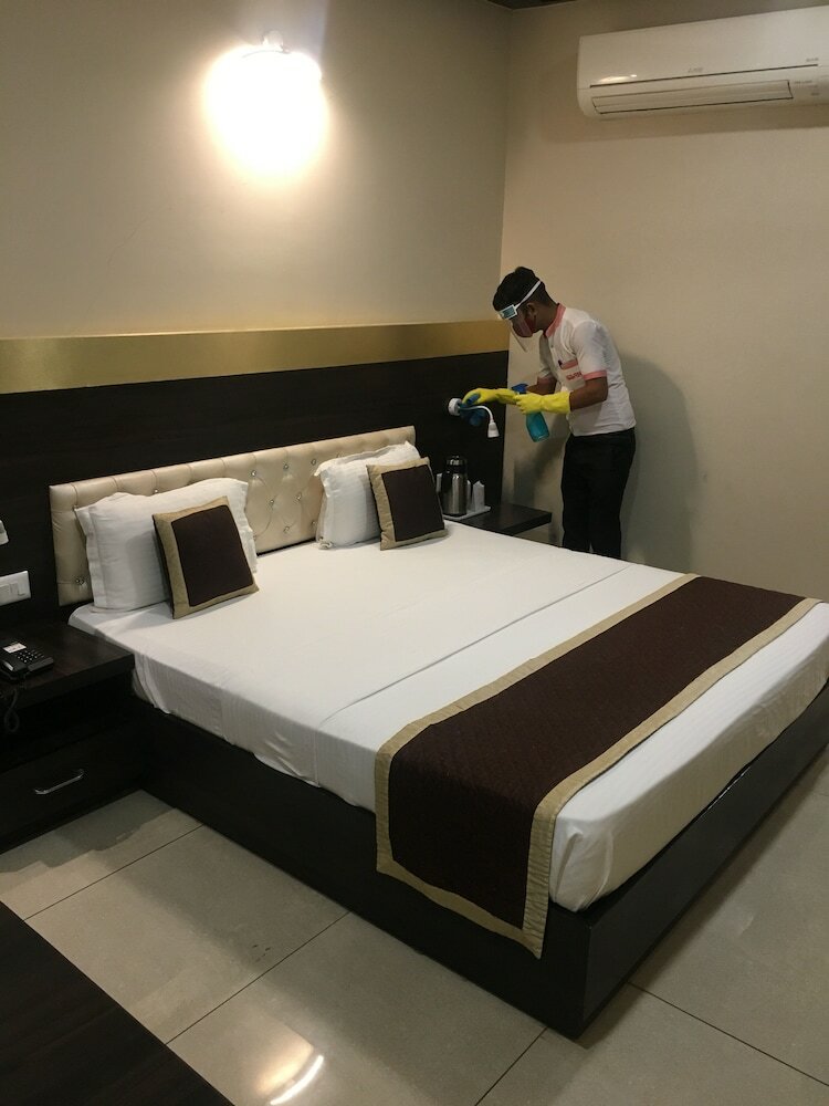 Hotel Highway Prince