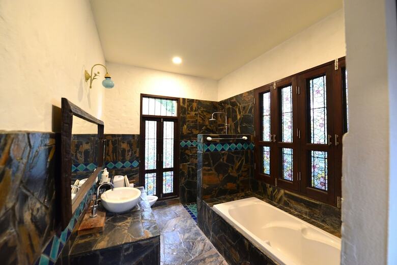 Hotel Baan Nai Soi Homestay