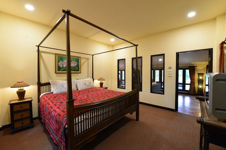 Hotel Baan Nai Soi Homestay