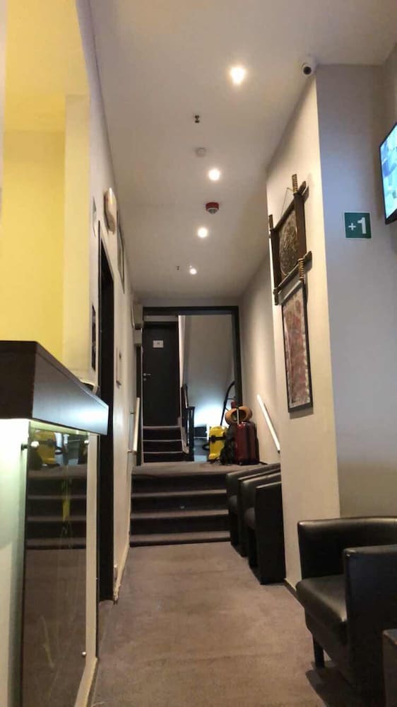Royal Hotel