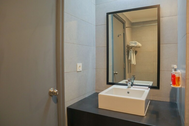 Oyo Townhouse 2 Hotel Gunung Sahari
