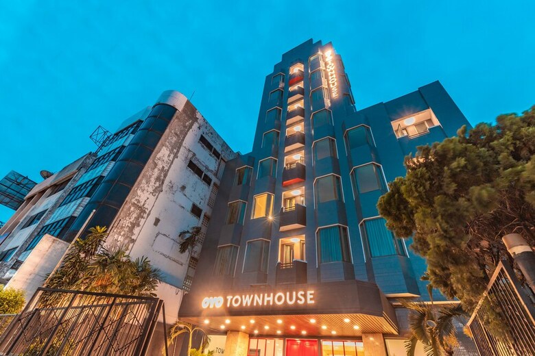 Oyo Townhouse 2 Hotel Gunung Sahari