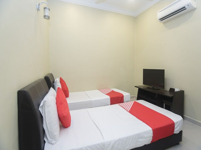 Hotel Oyo 1180 Village View Motel