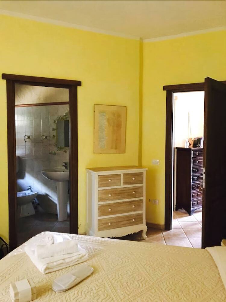 Bed & Breakfast Il Nuraghe Del Lago Coghinas
