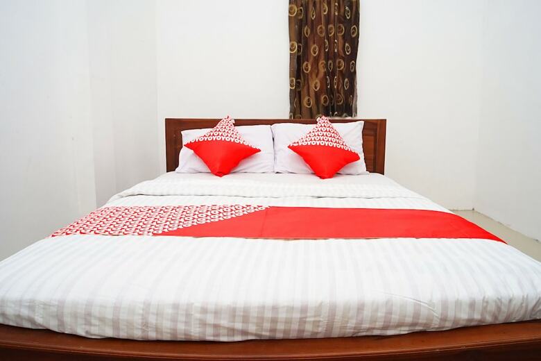 Hostal Oyo 1034 Pondok Mulia Guest House