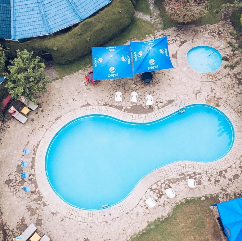 White Castle Hotel Arua