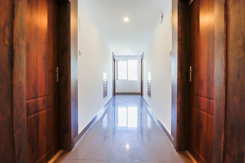 Hotel Oyo 28076 Samrudhi Residency