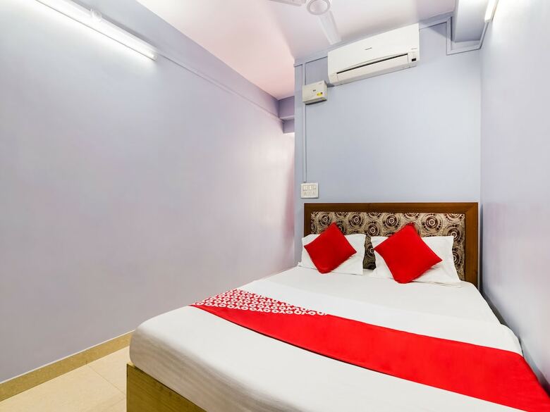 Spot On 37504 Mayura Hotel And Lodge