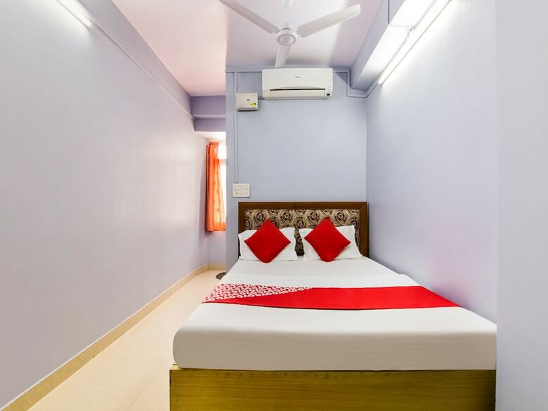 Spot On 37504 Mayura Hotel And Lodge