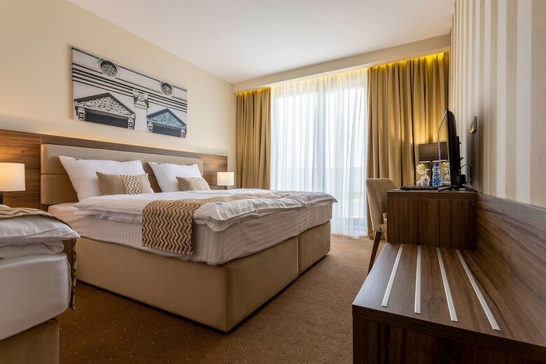 Hotel Nais