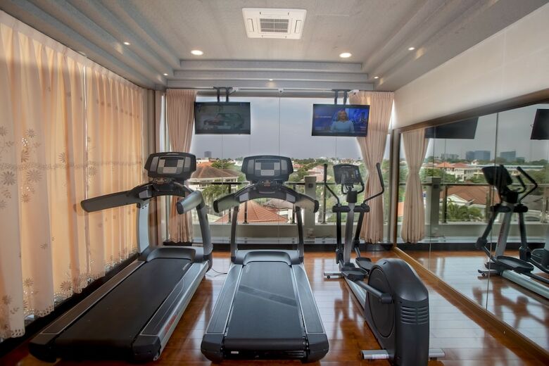 Hotel Prestige Residences At Golden Valley
