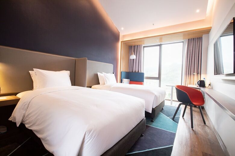 Bed & Breakfast Holiday Inn Express Guizhou Qinglong
