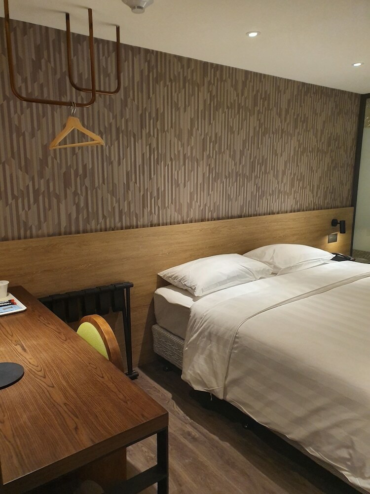 Hotel City Suites Taoyuan Station