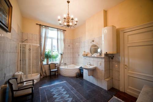 Hostal Chateau Neufays