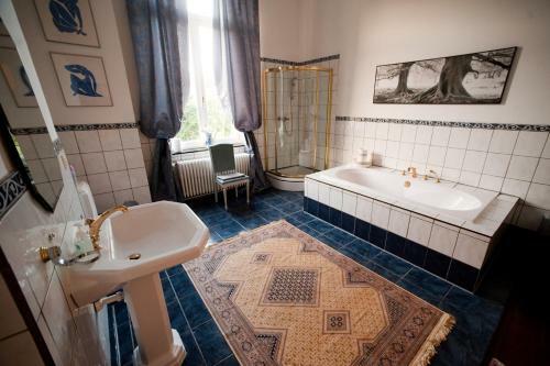 Hostal Chateau Neufays