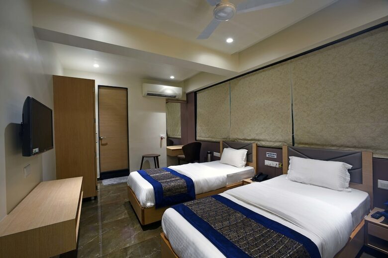 Hotel Middle Town