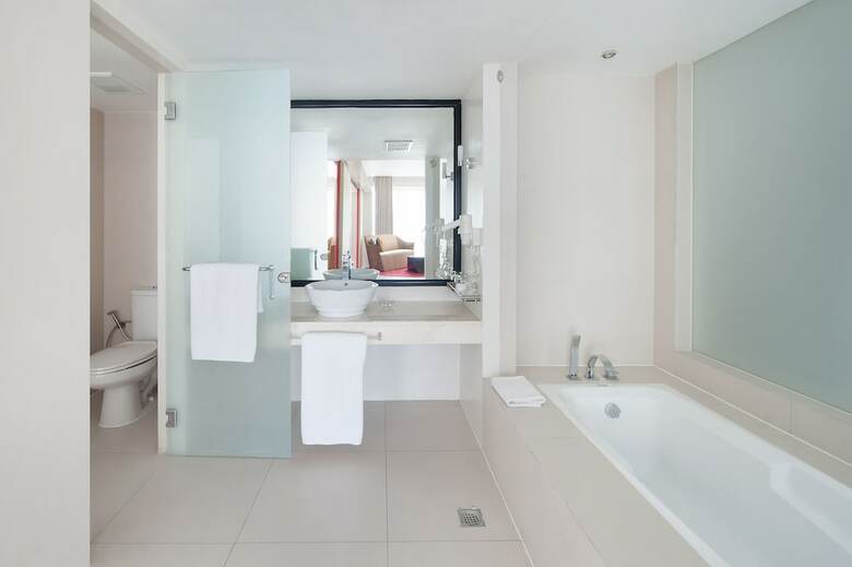 Hotel The Picasso Boutique Serviced Residences