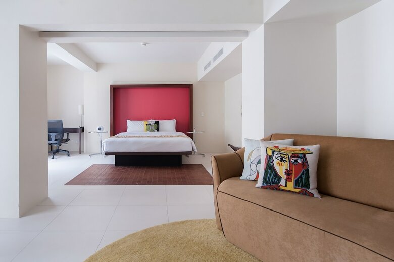 Hotel The Picasso Boutique Serviced Residences