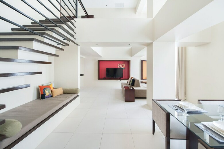 Hotel The Picasso Boutique Serviced Residences