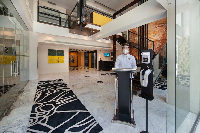 Hotel The Picasso Boutique Serviced Residences