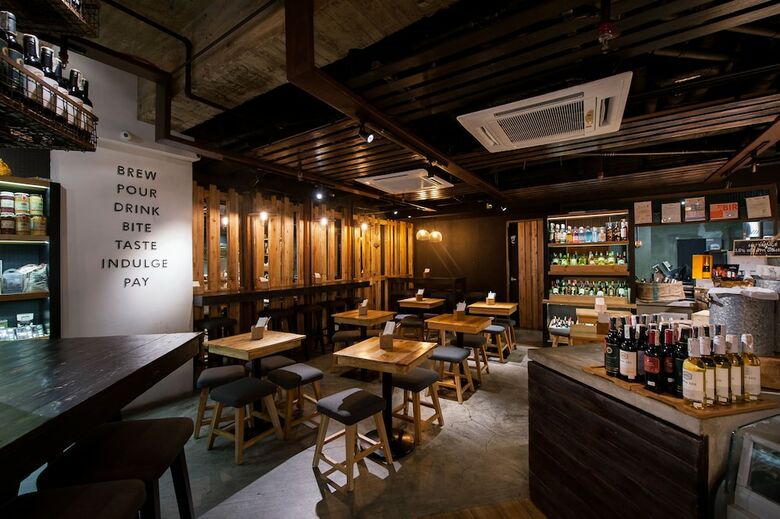 Hotel The Picasso Boutique Serviced Residences