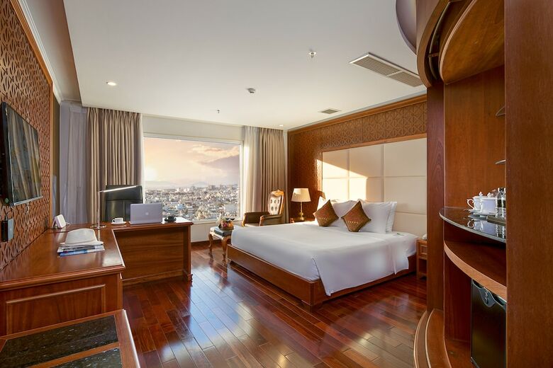Hotel Hom - How Da Nang Airport