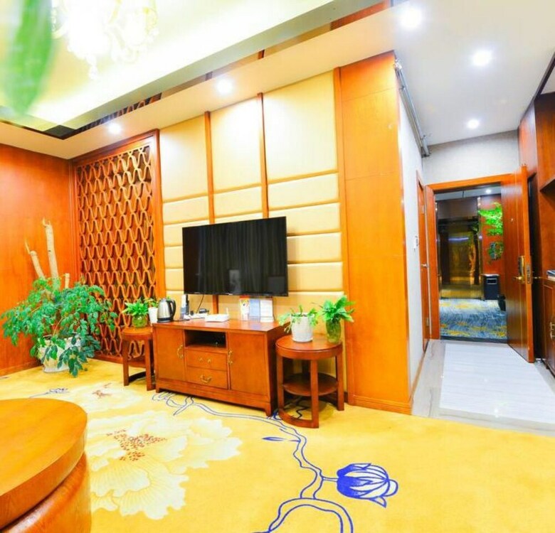 Longhai Hotel
