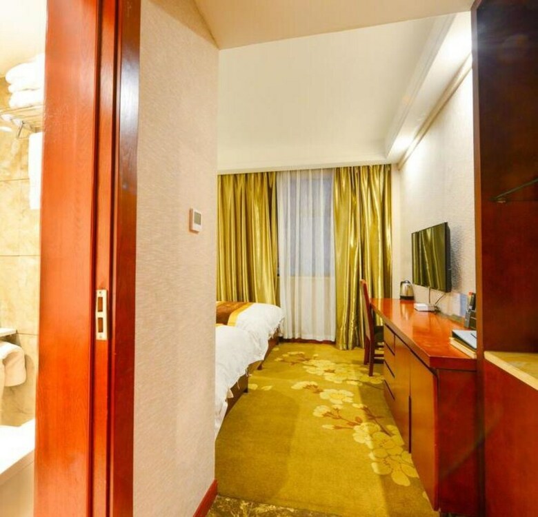 Longhai Hotel