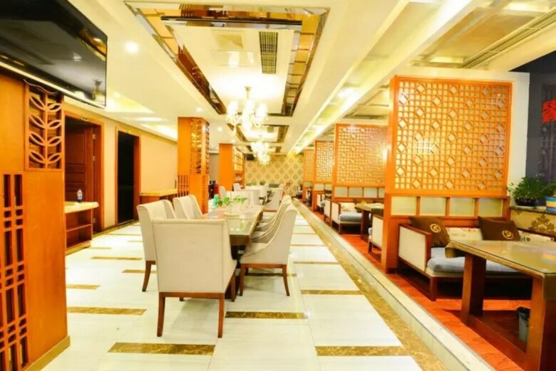 Longhai Hotel