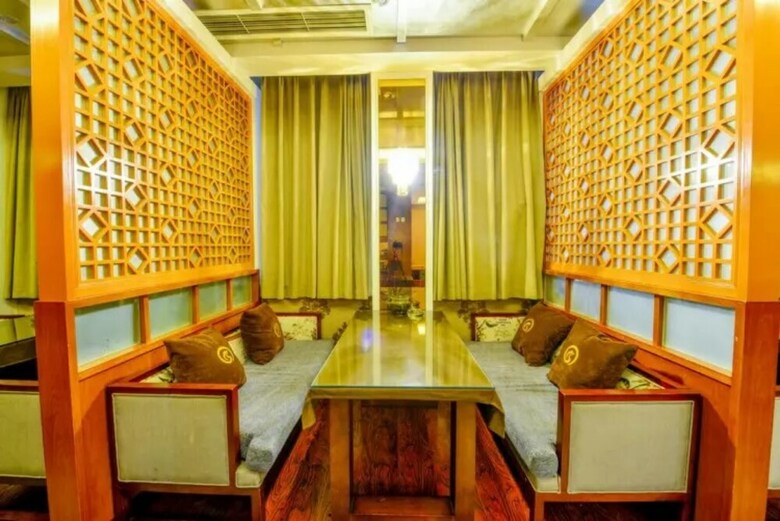 Longhai Hotel