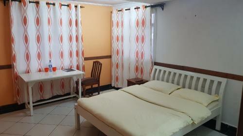 Red Buffalo House Hotel