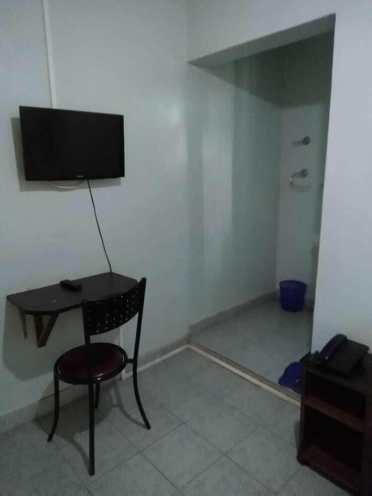 Hotel Usenge Sunset Resort