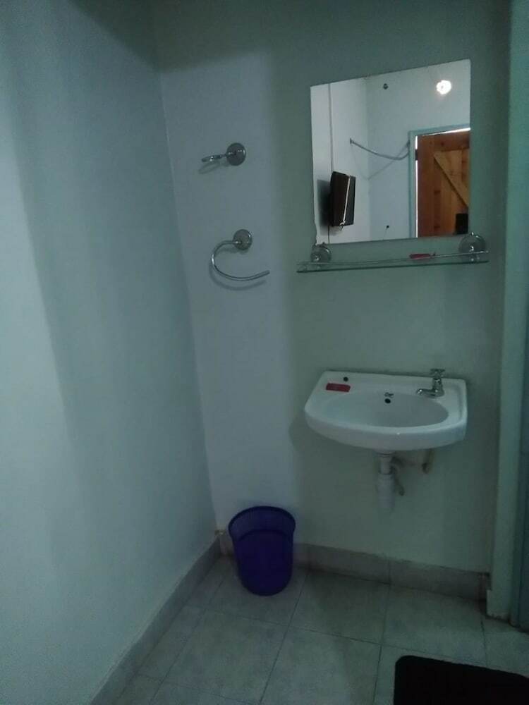 Hotel Usenge Sunset Resort