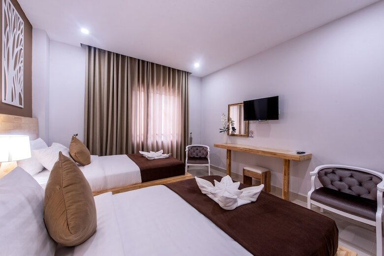 Double S Hotel