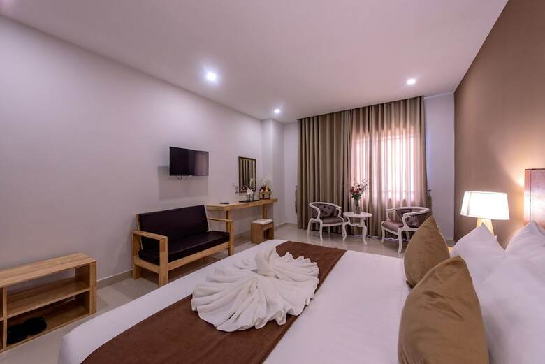 Double S Hotel