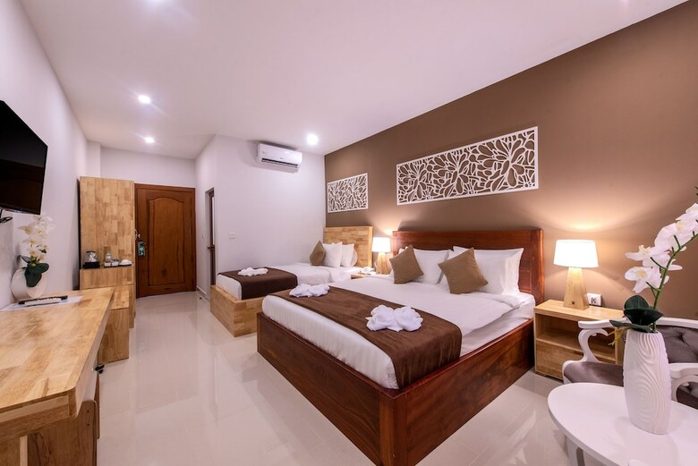 Double S Hotel